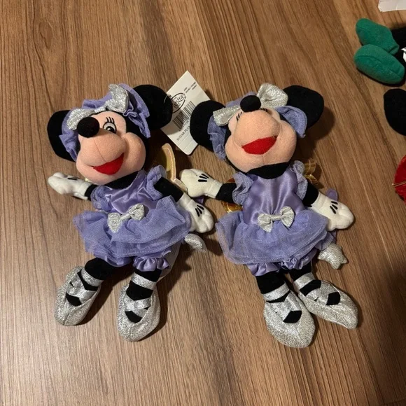 NWT 7 Disney 8” Christmas Mickey, Minnie, Pooh, Eeyore Plush Vintage 1990’s Lot - Picture 2 of 15